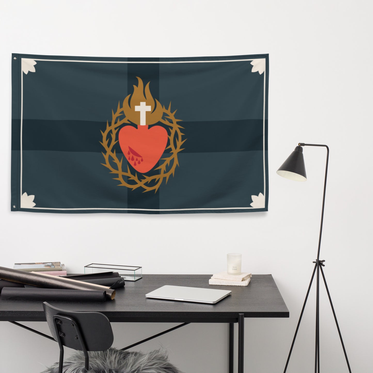 Flag: Sacred Heart of Jesus, Navy Horizontal