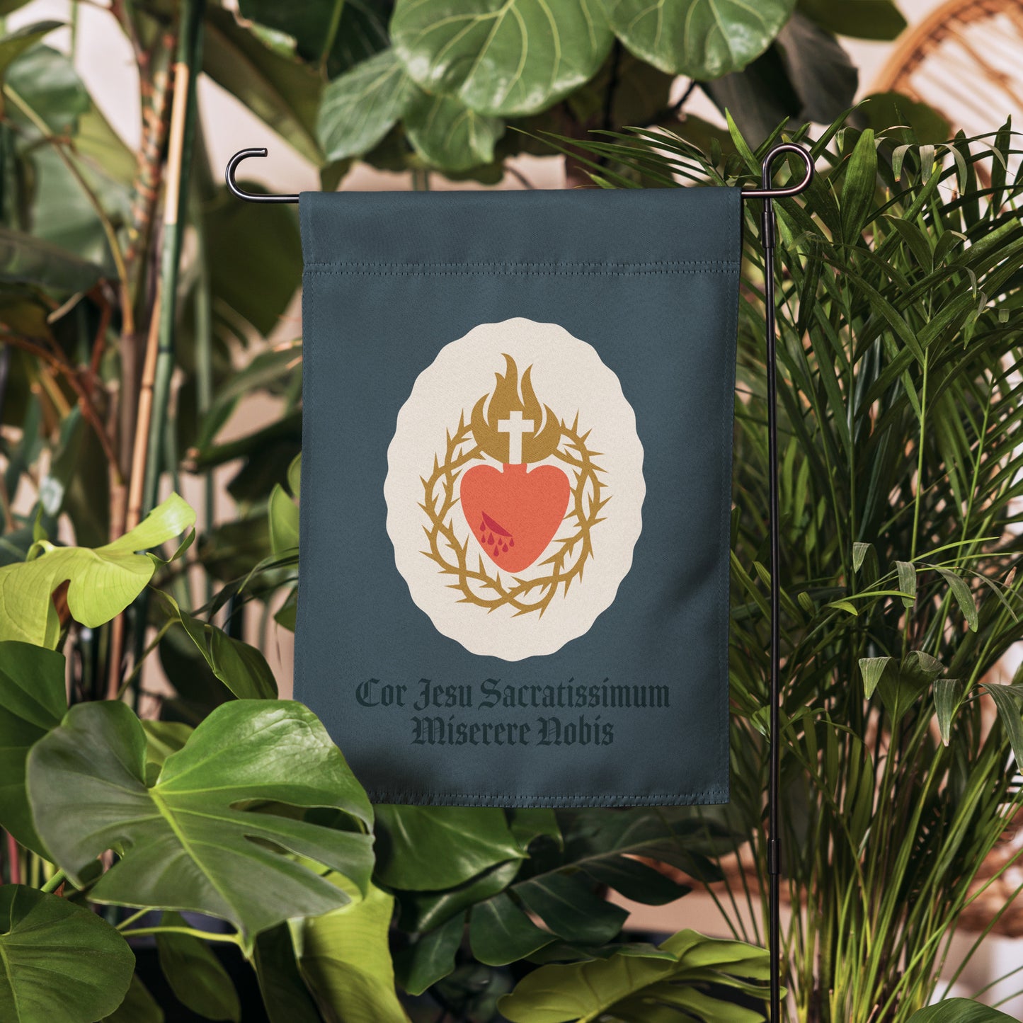 Garden Flag: Sacred Heart, Navy Oval