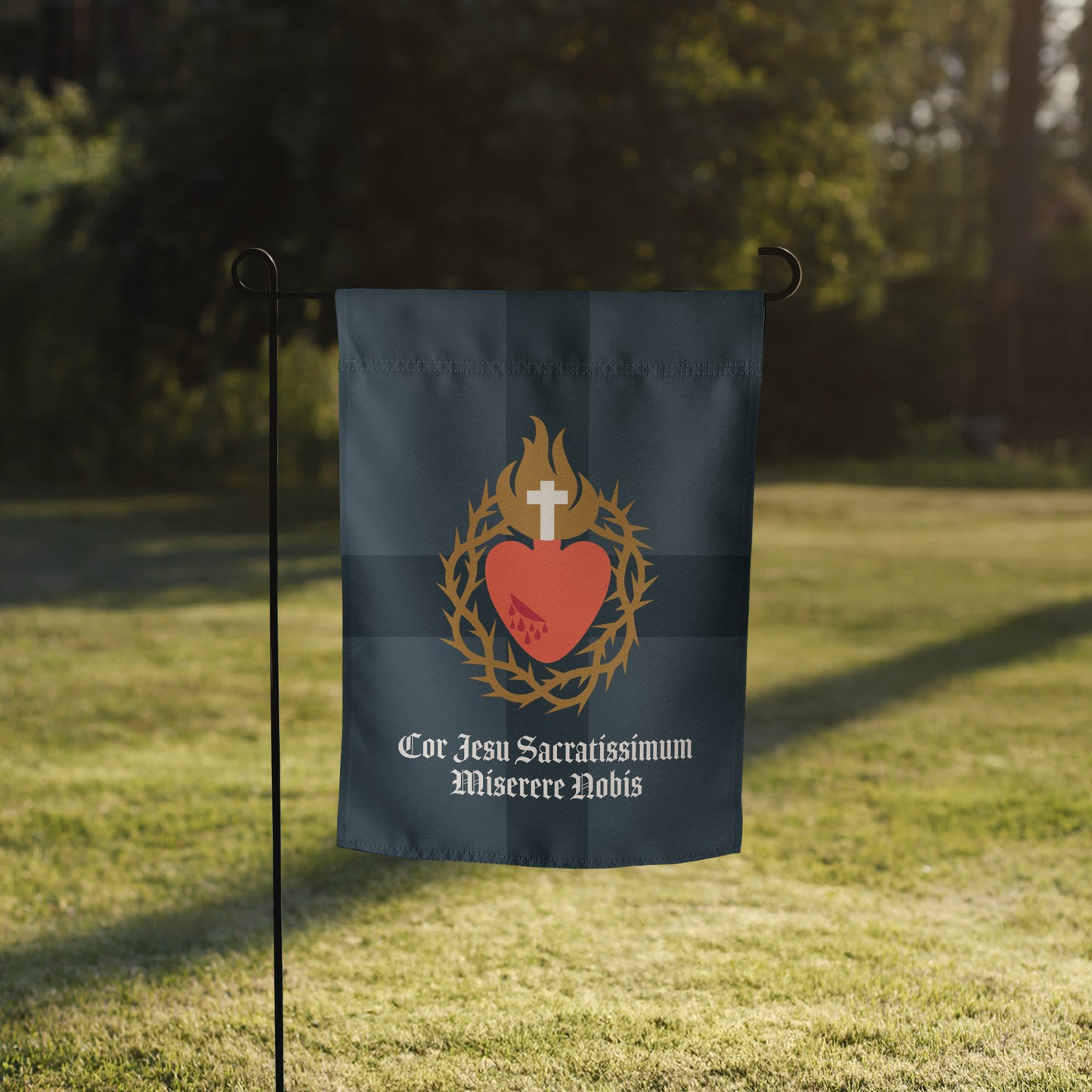 Garden Flag: Sacred Heart, Navy Cross