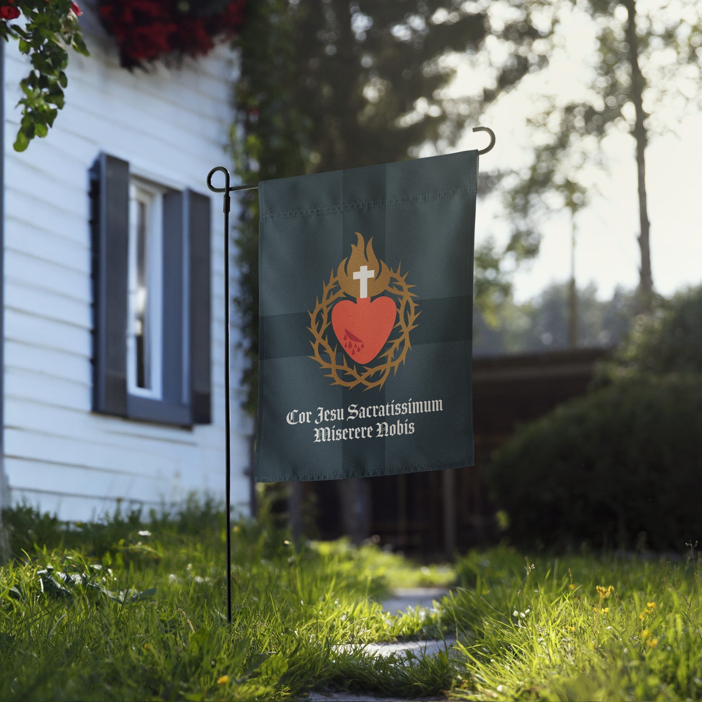 Garden Flag: Sacred Heart, Navy Cross