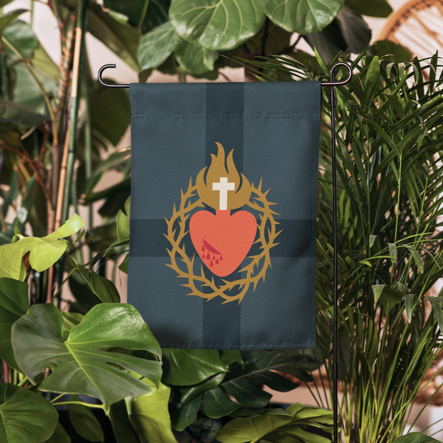Sacred Heart Garden Flag Navy Cross